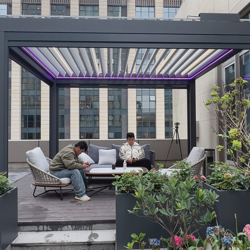 Перголы с откидной крышкой и складные для террас офисов в Ханчжоу